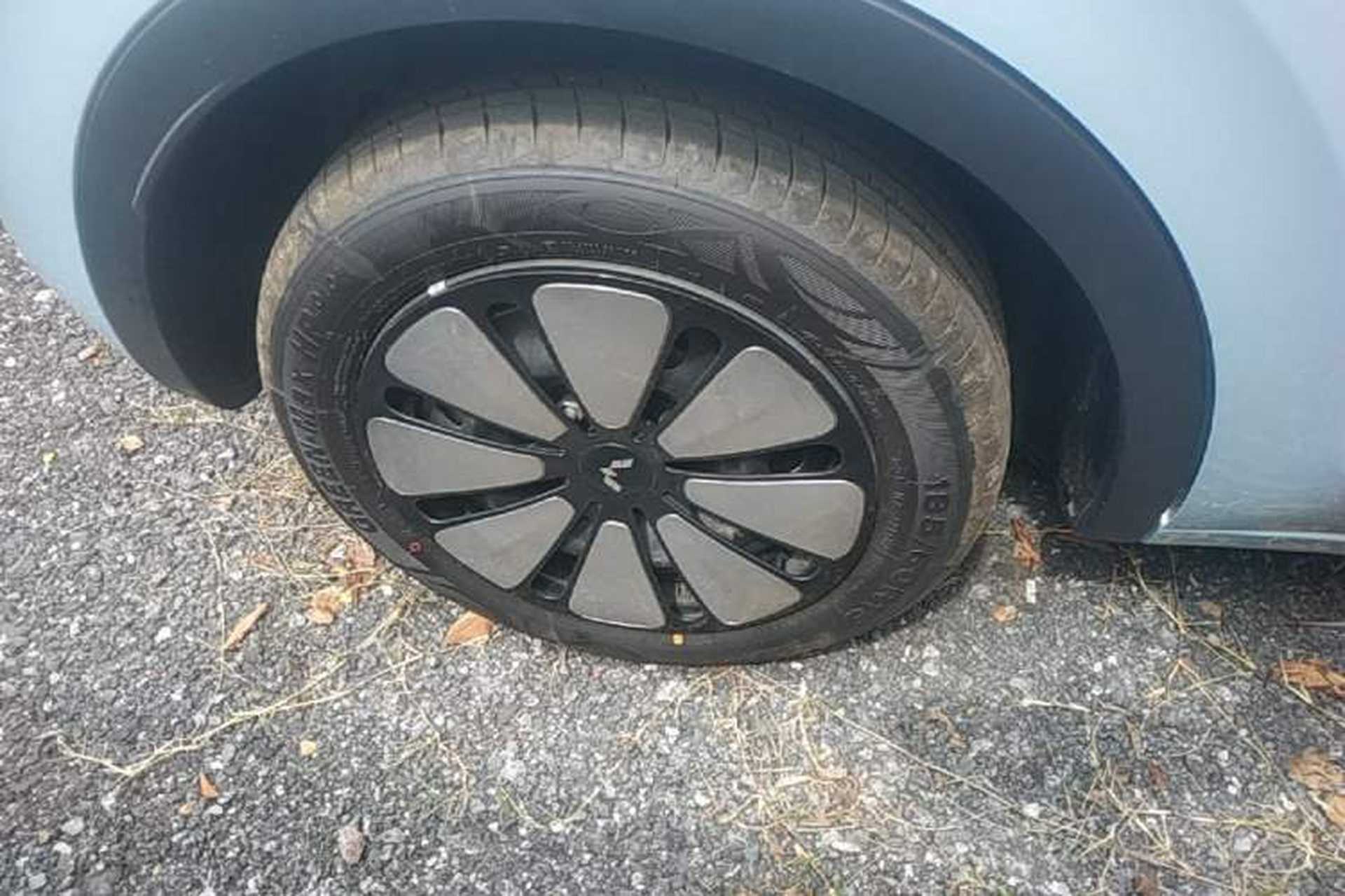 Used Wuling Bingo 2025 410 km Lingxi Deluxe Edition Right Rear Wheel Hub