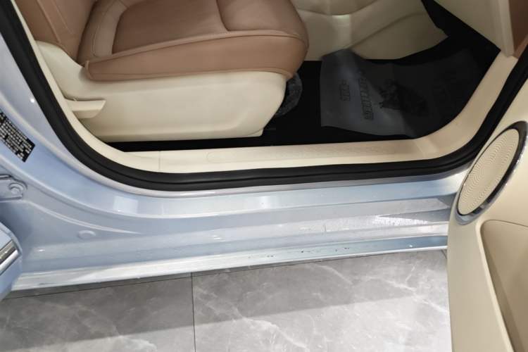 Used Wuling Bingo 2025 333 km Enjoyment Version Right Side Sill