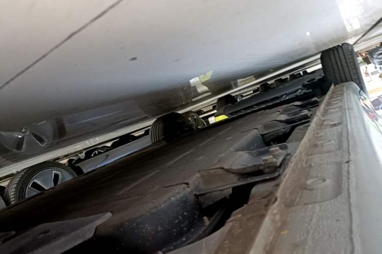 Used Wuling Bingo 2025 333 km Lingxi Connected Version Right Side Sill
