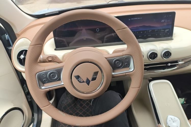 Used Wuling Bingo 2025 410 km Lingxi Deluxe Edition Steering Wheel