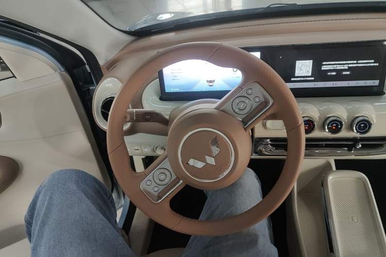 Used Wuling Bingo 2025 333 km Lingxi Deluxe Edition Steering Wheel