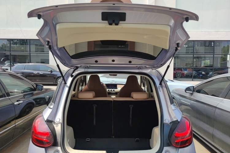 Used Wuling Bingo 2025 410 km Lingxi Deluxe Edition Trunk