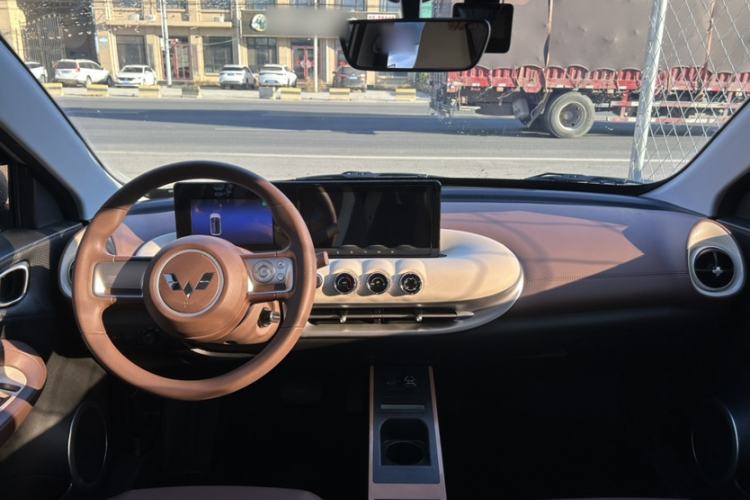 Used Wuling Bingo 2025 203km Light Edition Interior 4