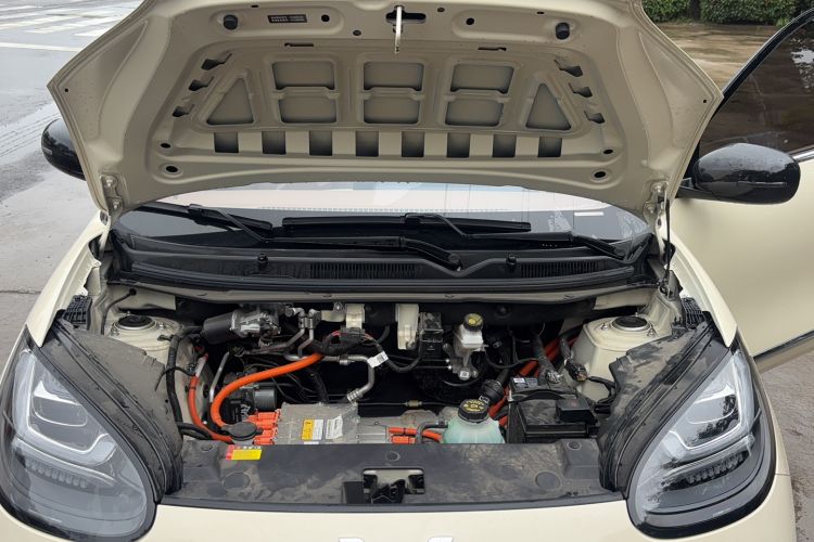 Used Wuling Bingo 2025 333 km Lingxi Connected Version Engine Bay