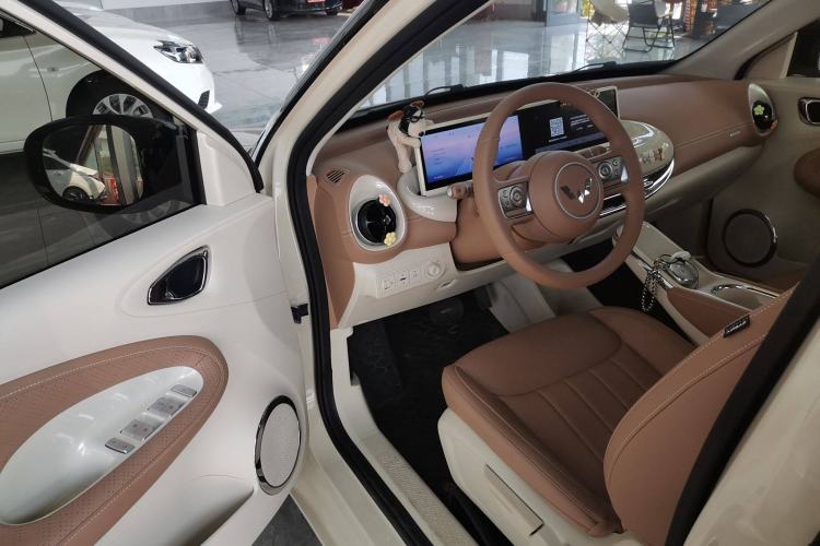 Used Wuling Bingo 2025 333 km Lingxi Connected Version Interior 2
