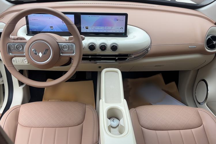 Used Wuling Bingo 2025 333 km Lingxi Connected Version Interior 3