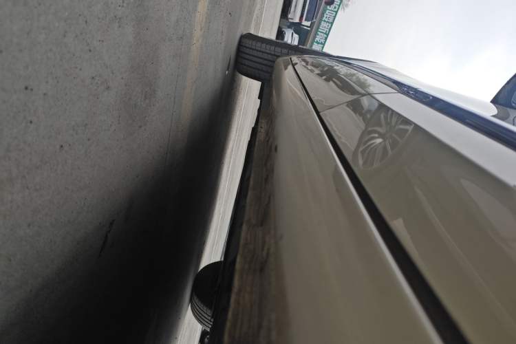 Used Wuling Bingo 2025 333 km Lingxi Connected Version Left Side Sill