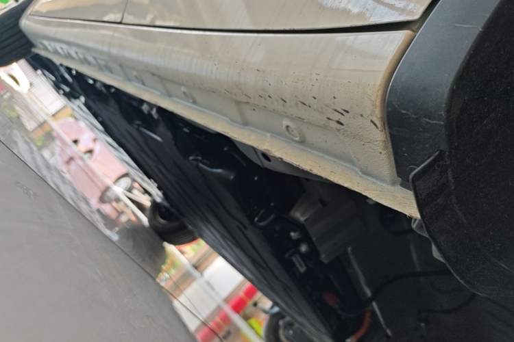 Used Wuling Bingo 2025 333 km Enjoyment Version Left Side Sill
