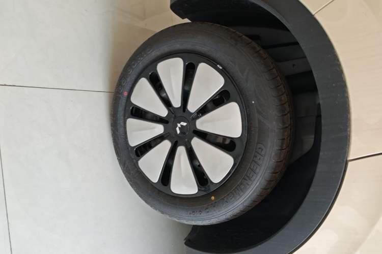Used Wuling Bingo 2025 333 km Enjoyment Version Right Rear Wheel Hub