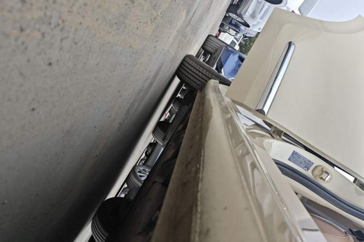 Used Wuling Bingo 2025 333 km Lingxi Connected Version Right Side Sill