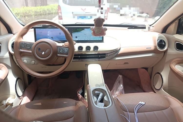 Used Wuling Bingo 2025 333 km Lingxi Connected Version Center Console