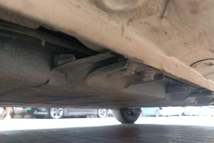 Used Wuling Bingo 2025 333 km Lingxi Connected Version Chassis Front Left