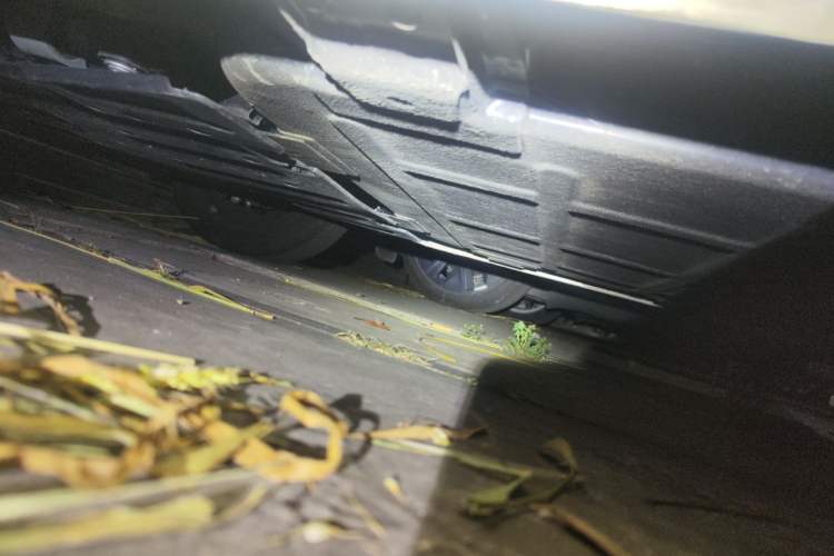 Used Wuling Bingo 2025 333 km Lingxi Connected Version Chassis Front Left