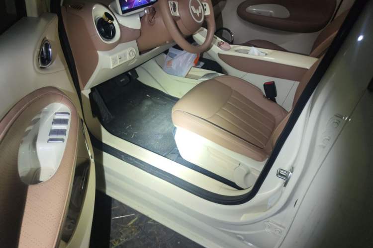 Used Wuling Bingo 2025 333 km Lingxi Connected Version Driver Seat