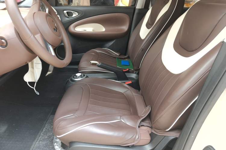 Used Wuling Bingo 2025 203km Light Edition Left Front Seat