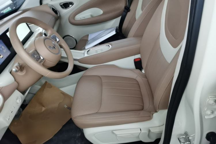 Used Wuling Bingo 2025 333 km Lingxi Connected Version Left Front Seat