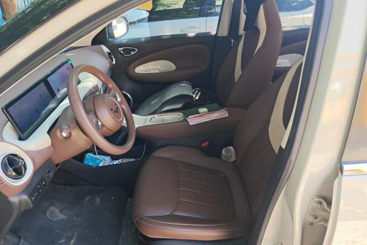 Used Wuling Bingo 2025 333 km Lingxi Connected Version Left Front Seat