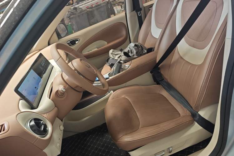 Used Wuling Bingo 2025 410 km Lingxi Deluxe Edition Left Front Seat