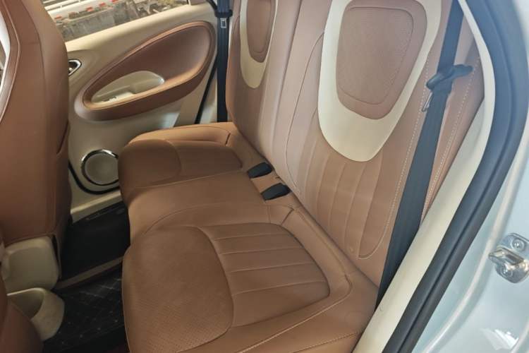 Used Wuling Bingo 2025 410 km Lingxi Deluxe Edition Left Rear Seat
