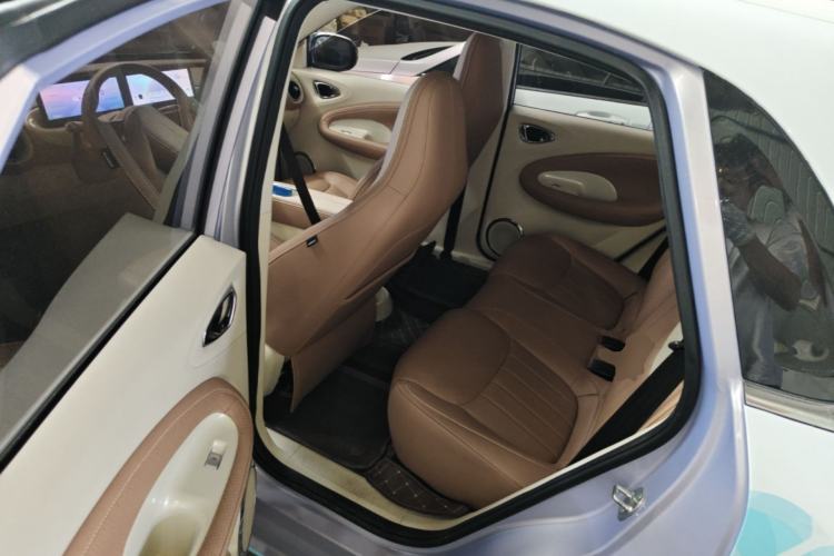 Used Wuling Bingo 2025 410 km Lingxi Deluxe Edition Left Rear Seat