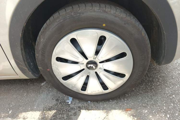 Used Wuling Bingo 2025 203km Light Edition Right Front Wheel Hub