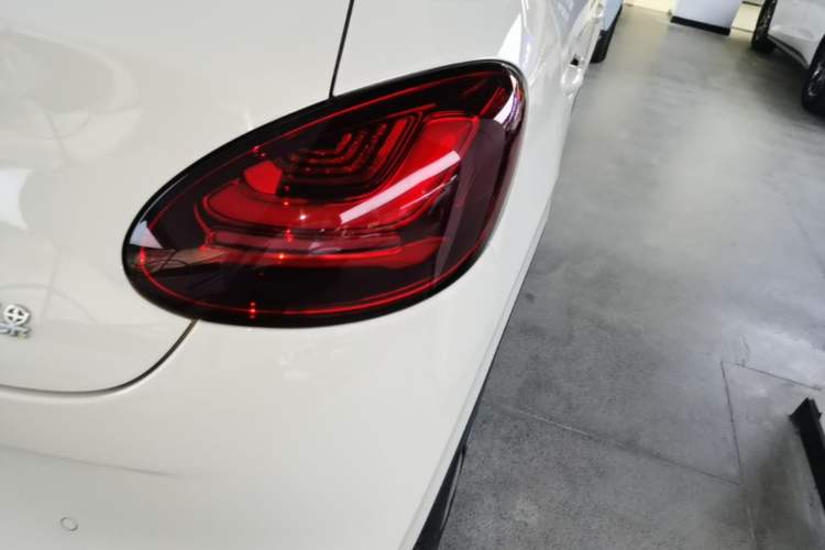 Used Wuling Bingo 2025 333 km Lingxi Connected Version Right Rear Taillight