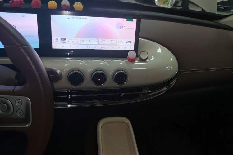 Used Wuling Bingo 2025 333 km Lingxi Connected Version Audio And AC Panel