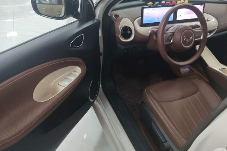 Used Wuling Bingo 2025 333 km Lingxi Connected Version Driver Seat