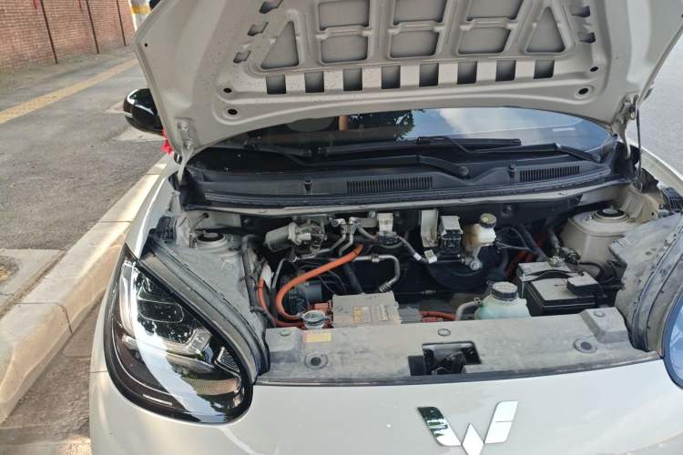 Used Wuling Bingo 2025 333 km Lingxi Connected Version Engine Bay Right