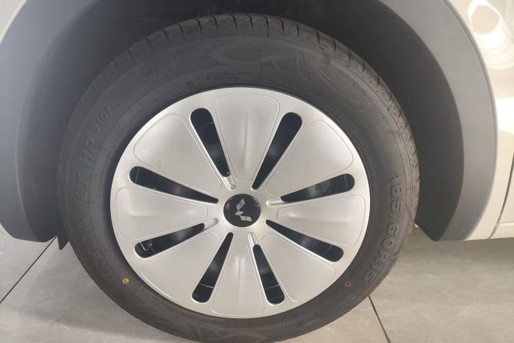 Used Wuling Bingo 2025 203km Light Edition Exterior 9