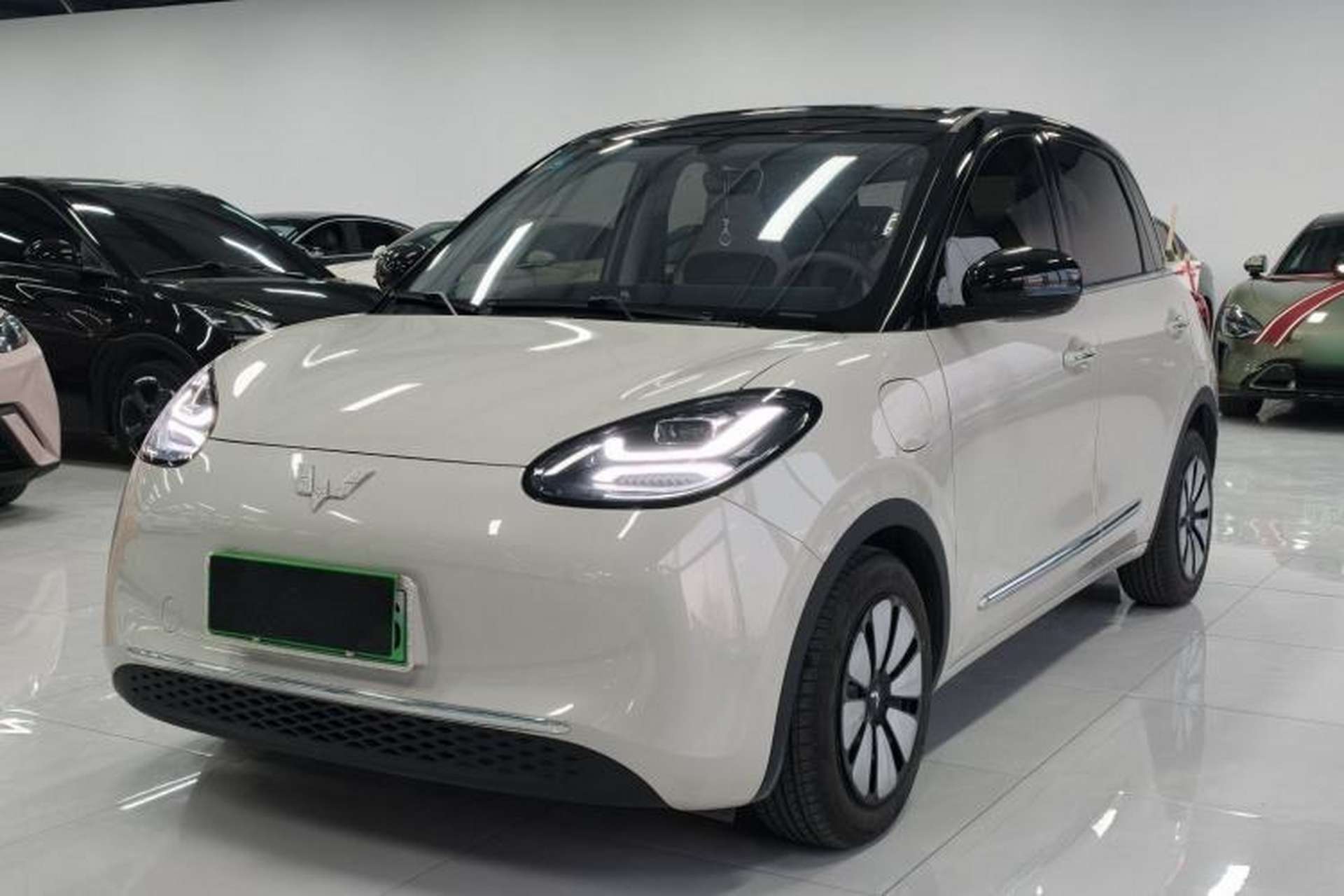 Used Wuling Bingo 2025 333 km Lingxi Connected Version Front Left 45 Deg
