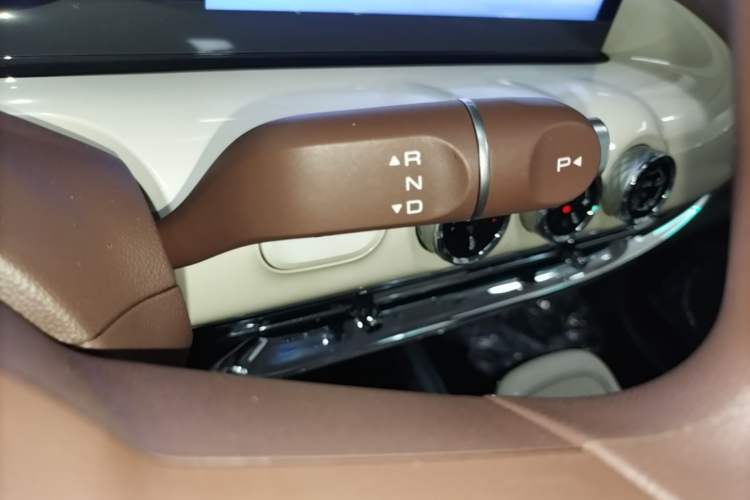 Used Wuling Bingo 2025 333 km Enjoyment Version Gear Lever