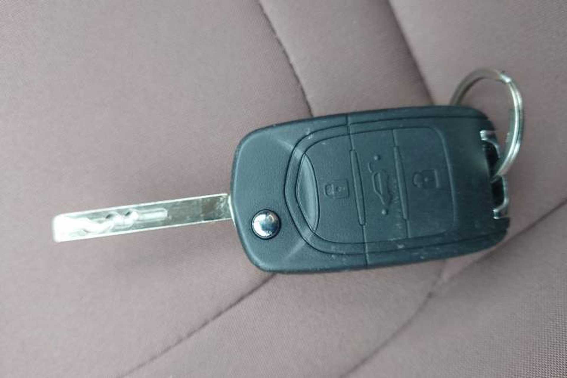 Used Wuling Bingo 2025 203km Light Edition Interior 1
