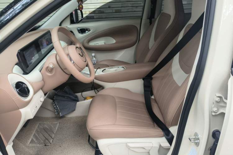 Used Wuling Bingo 2025 333 km Enjoyment Version Left Front Seat