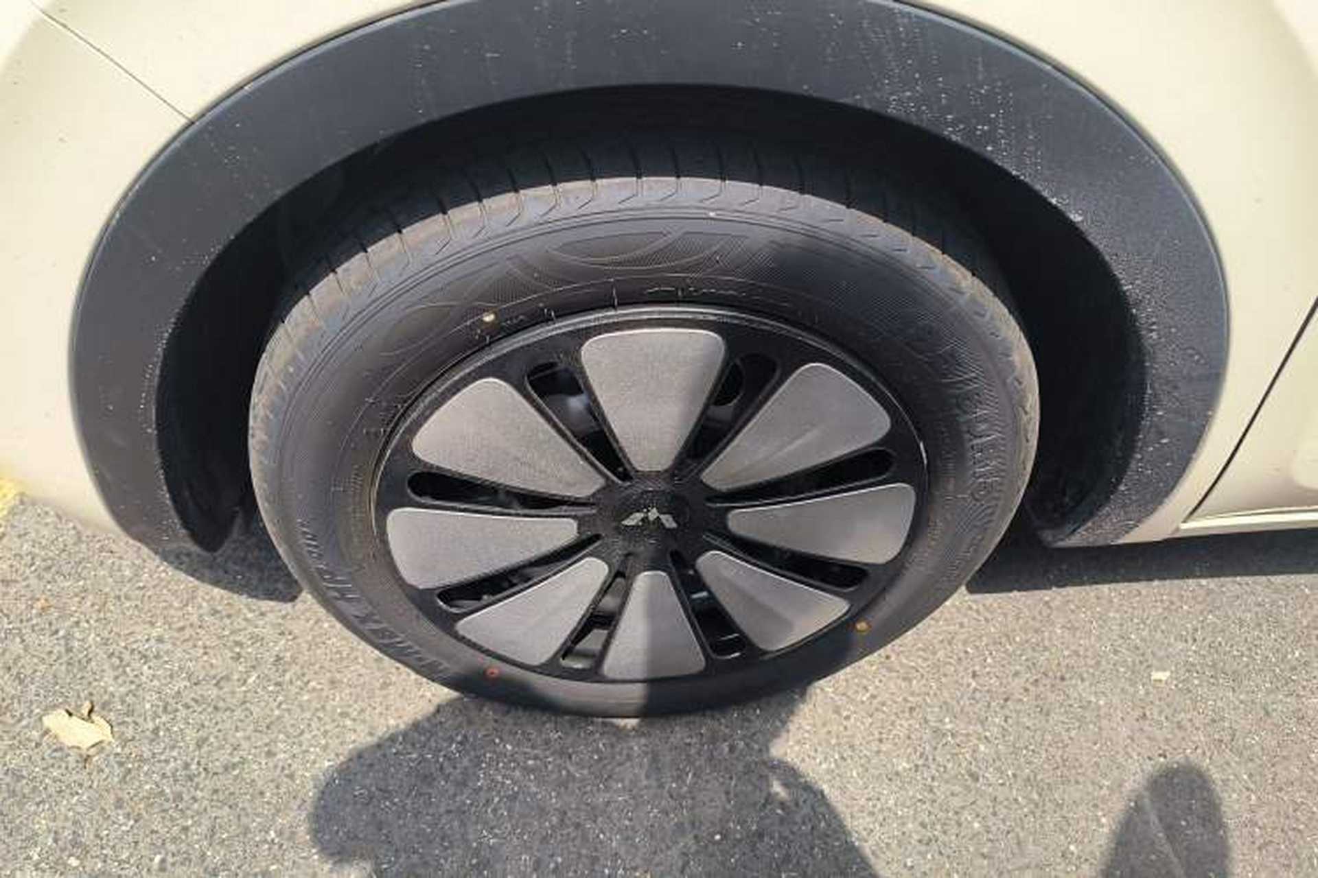 Used Wuling Bingo 2025 333 km Enjoyment Version Left Front Wheel Hub