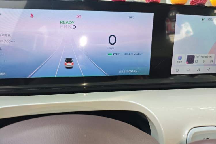 Used Wuling Bingo 2025 333 km Lingxi Connected Version Odometer Close Up