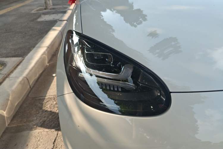 Used Wuling Bingo 2025 333 km Lingxi Connected Version Right Front Headlight