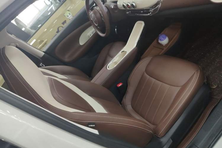 Used Wuling Bingo 2025 333 km Lingxi Connected Version Right Front Seat