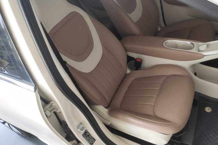 Used Wuling Bingo 2025 410 km Lingxi Deluxe Edition Right Front Seat