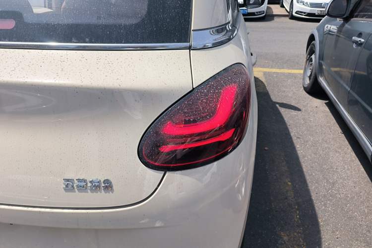 Used Wuling Bingo 2025 333 km Enjoyment Version Right Rear Taillight