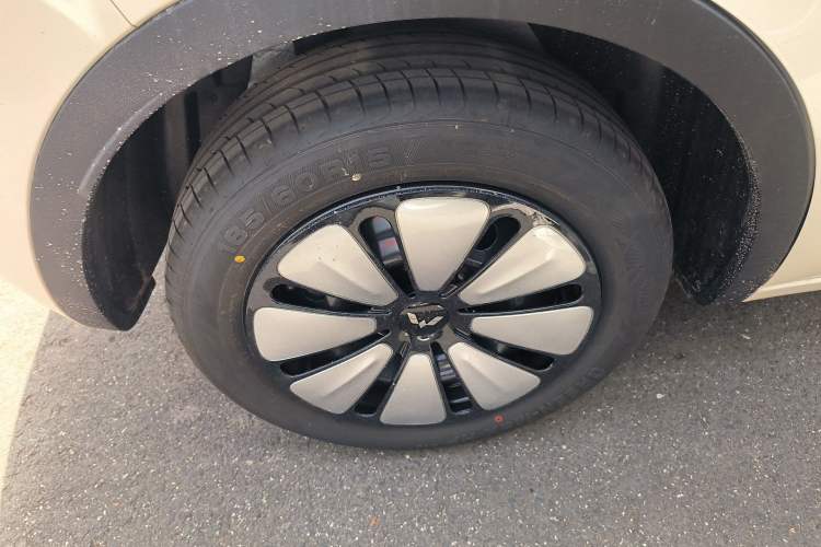 Used Wuling Bingo 2025 333 km Enjoyment Version Right Rear Wheel Hub