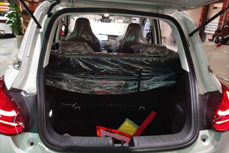 Used Wuling Bingo 2025 333 km Enjoyment Version Trunk