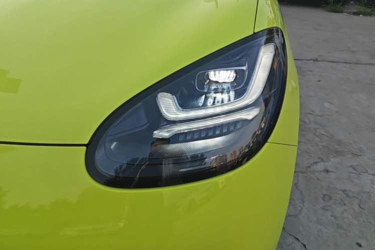 Used Wuling Bingo 2025 410 km Lingxi Deluxe Edition Left Front Headlight