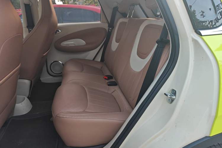 Used Wuling Bingo 2025 410 km Lingxi Deluxe Edition Left Rear Seat