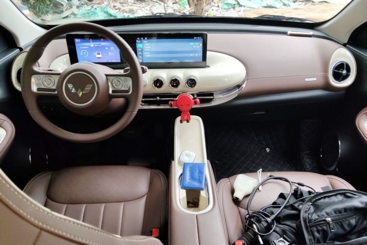 Used Wuling Bingo 2025 333 km Lingxi Connected Version Center Console