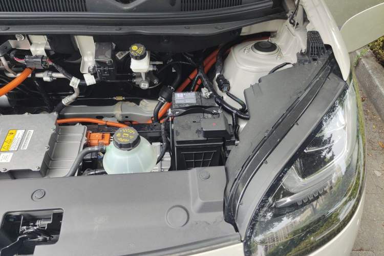 Used Wuling Bingo 2025 333 km Lingxi Connected Version Engine Bay Left
