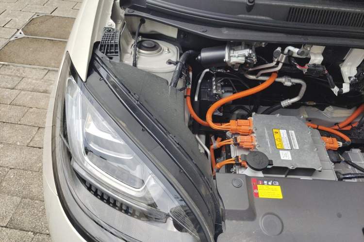 Used Wuling Bingo 2025 333 km Lingxi Connected Version Engine Bay Right