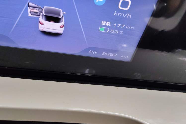 Used Wuling Bingo 2025 333 km Lingxi Connected Version Odometer Close Up