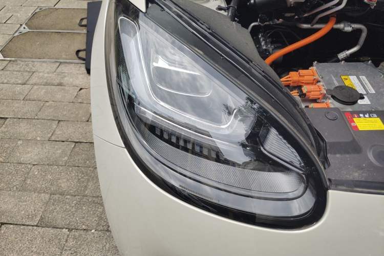 Used Wuling Bingo 2025 333 km Lingxi Connected Version Right Front Headlight