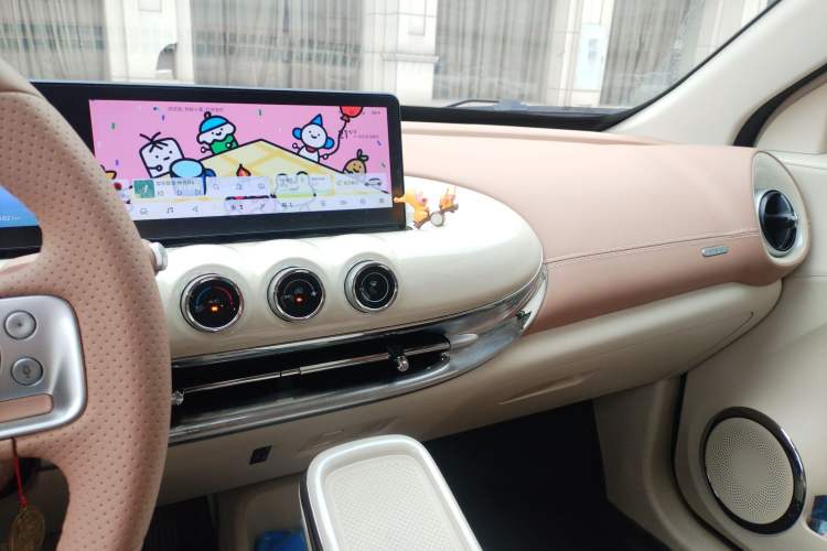 Used Wuling Bingo 2025 333 km Lingxi Deluxe Edition Audio And AC Panel